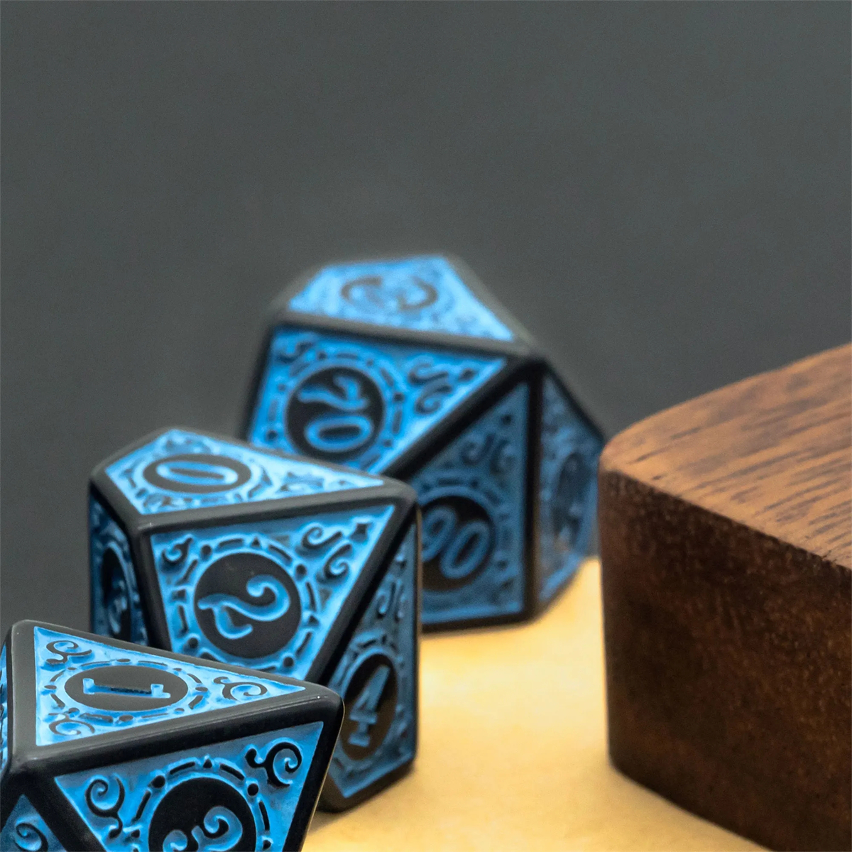 High Quality Plastic DND Dice  - Retro Gaming Fonts ulasan dan harga